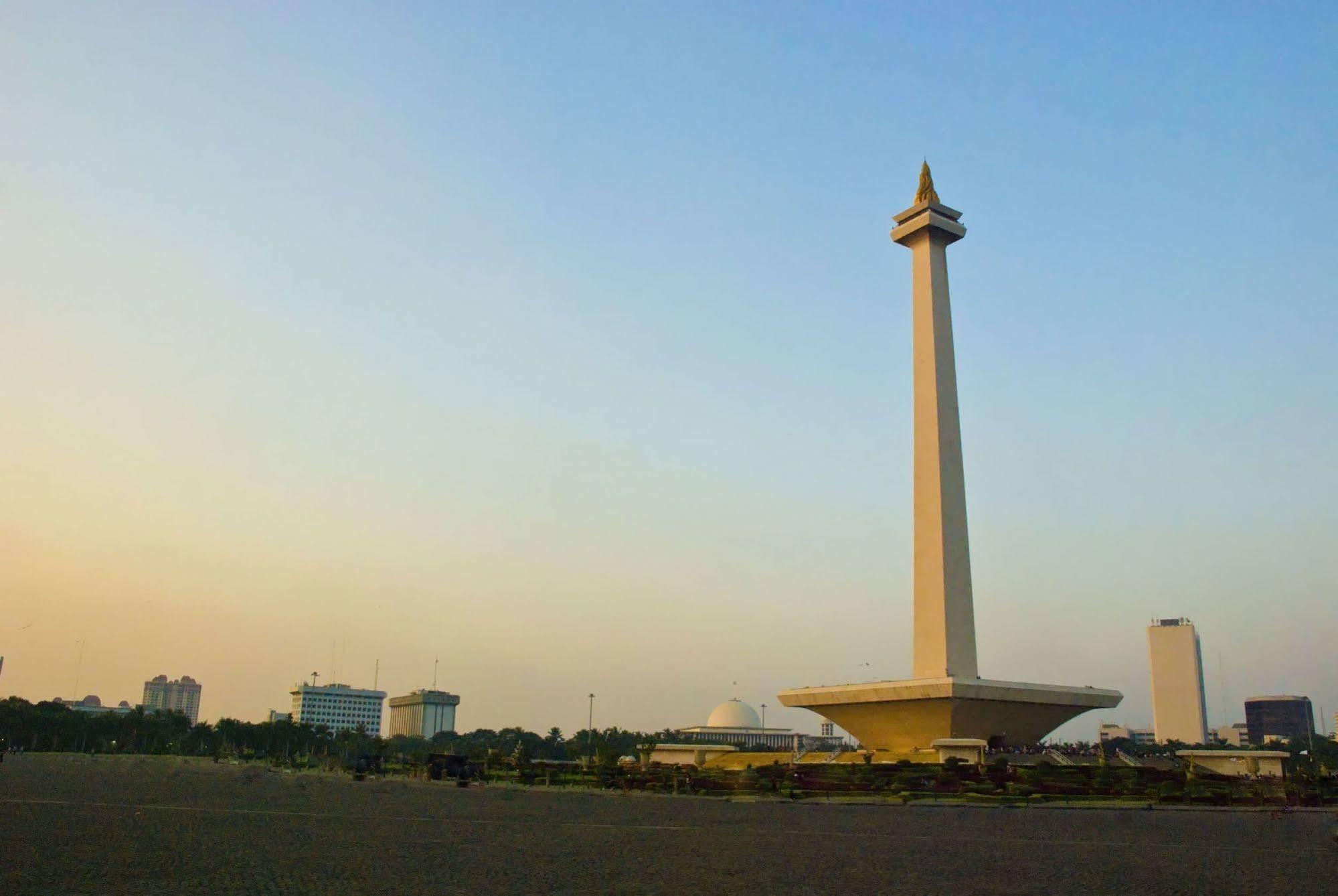 Amaris Hotel Dr. Susilo Grogol Jakarta Exteriör bild