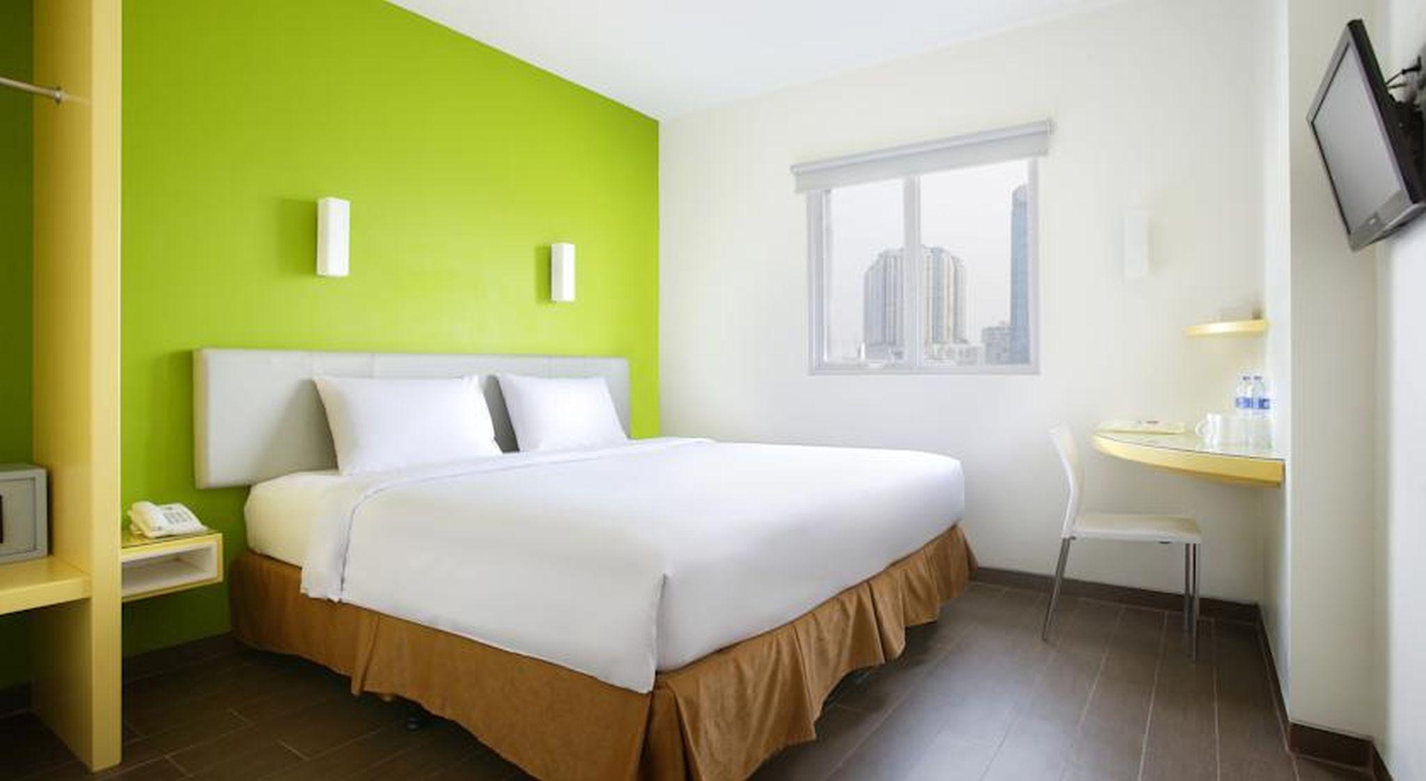 Amaris Hotel Dr. Susilo Grogol Jakarta Exteriör bild