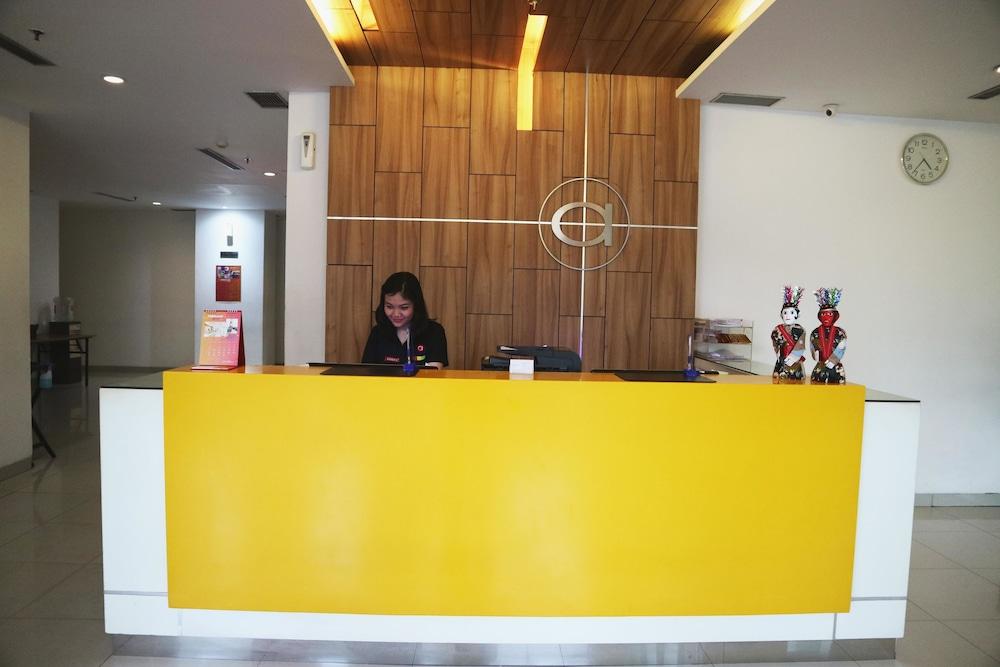 Amaris Hotel Dr. Susilo Grogol Jakarta Exteriör bild